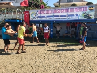 Bronz ve Gümüş Cankurtaran ve İlkyardım Eğitimi Galeri