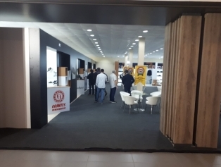 DOĞAKA Koordinasyonunda Bölgemiz Ayakkabı Üreticileri Katılımlarıyla AYMOD 2018 Uluslararası Ayakkabı Yaz Modası Fuarı Kapılarını Açtı Galeri