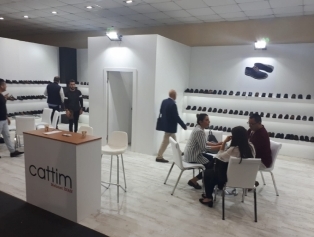 DOĞAKA Koordinasyonunda Bölgemiz Ayakkabı Üreticileri Katılımlarıyla AYMOD 2018 Uluslararası Ayakkabı Yaz Modası Fuarı Kapılarını Açtı Galeri