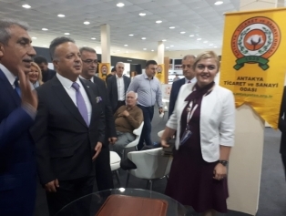 DOĞAKA Koordinasyonunda Bölgemiz Ayakkabı Üreticileri Katılımlarıyla AYMOD 2018 Uluslararası Ayakkabı Yaz Modası Fuarı Kapılarını Açtı Galeri