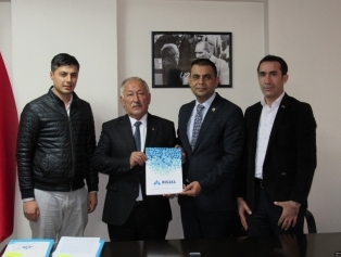 2019 Yılı Teknik Destek Programı Eylül-Ekim Döneminde Kahramanmaraş ilinde başarılı bulunan teknik destek proje sözleşmeleri Kurum yetkili amirleri ile DOĞAKA Genel Sekreteri Sayın Onur YILDIZ arasında 12.12.2019 tarihinde imzalanmıştır. Galeri