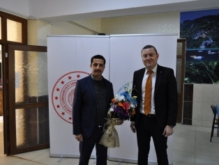 Hasta ve yaşlı bakım öğrencileri huzurevi personeli ve misafirleriyle bir araya geldi. Galeri
