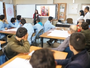 Mesleki ve Teknik Eğitim temalı faaliyetler kapsamında Osmaniye’de “Tasarım Odaklı Düşünme Eğitimi” gerçekleştirildi Galeri