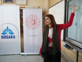 Mesleki ve Teknik Eğitim temalı faaliyetler kapsamında Osmaniye’de “Tasarım Odaklı Düşünme Eğitimi” gerçekleştirildi Galeri