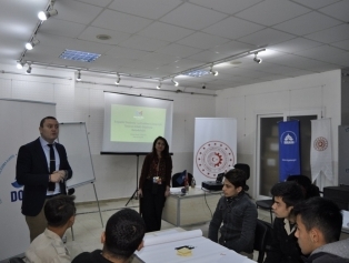Hatay’da Tasarım Odaklı Düşünme Eğitimi Düzenlendi. Galeri