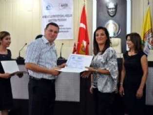 Kadın Girişimciler Koçluk Eğitimini Tamamladı Galeri