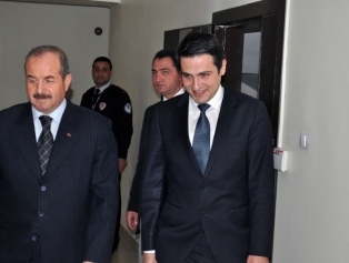 Kahramanmaraş Valisi Sn. Şükrü Kocatepe’den Yatırım Destek Ofisine Ziyaret Galeri