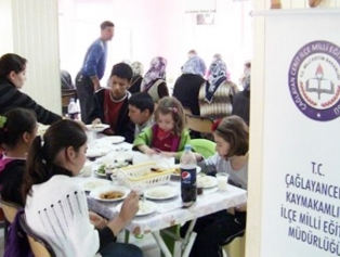 Çağlayancerit’te “engelsiz Bir Yaşam İçin” Toplandılar Galeri