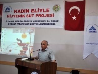 Kadın Eliyle Hijyenik Süt Galeri